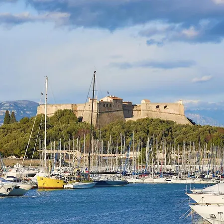 Apartment Le Carre D Or Antibes