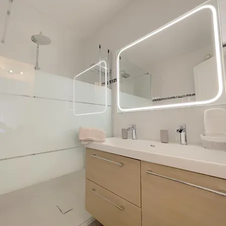 Le Carre D Or Apartment